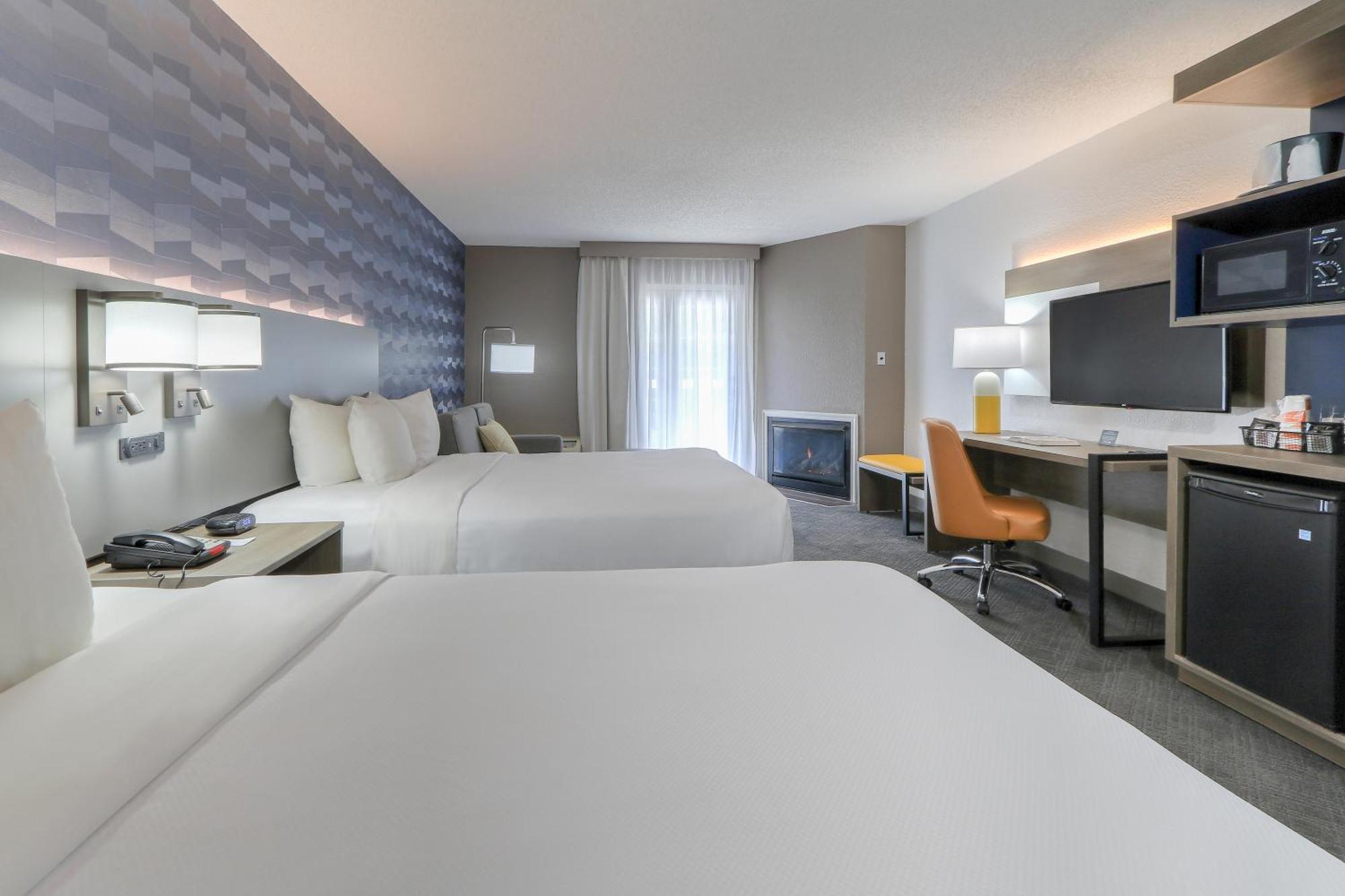 Comfort Inn & Suites At Dollywood Lane Pigeon Forge Exteriör bild