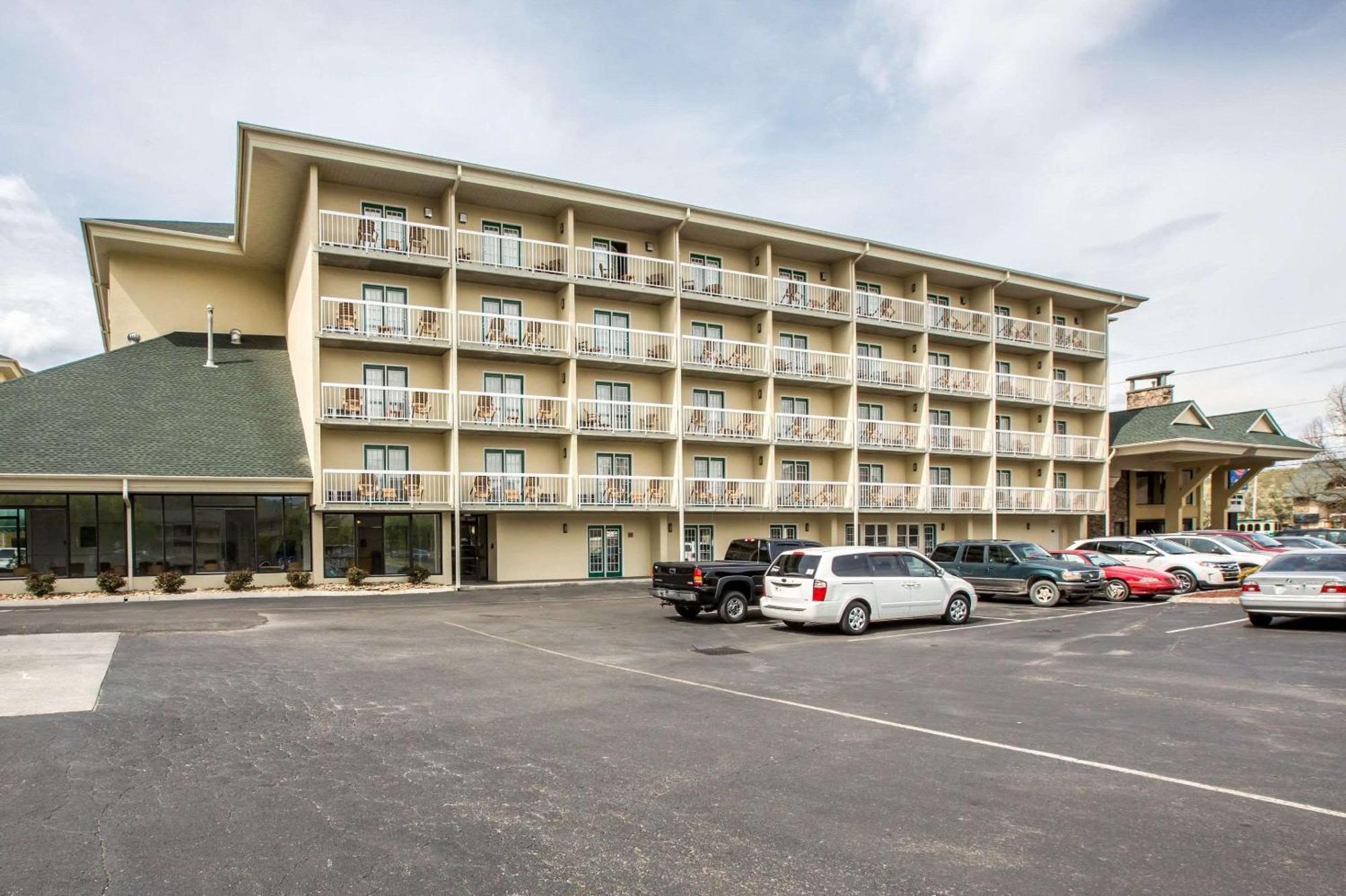 Comfort Inn & Suites At Dollywood Lane Pigeon Forge Exteriör bild