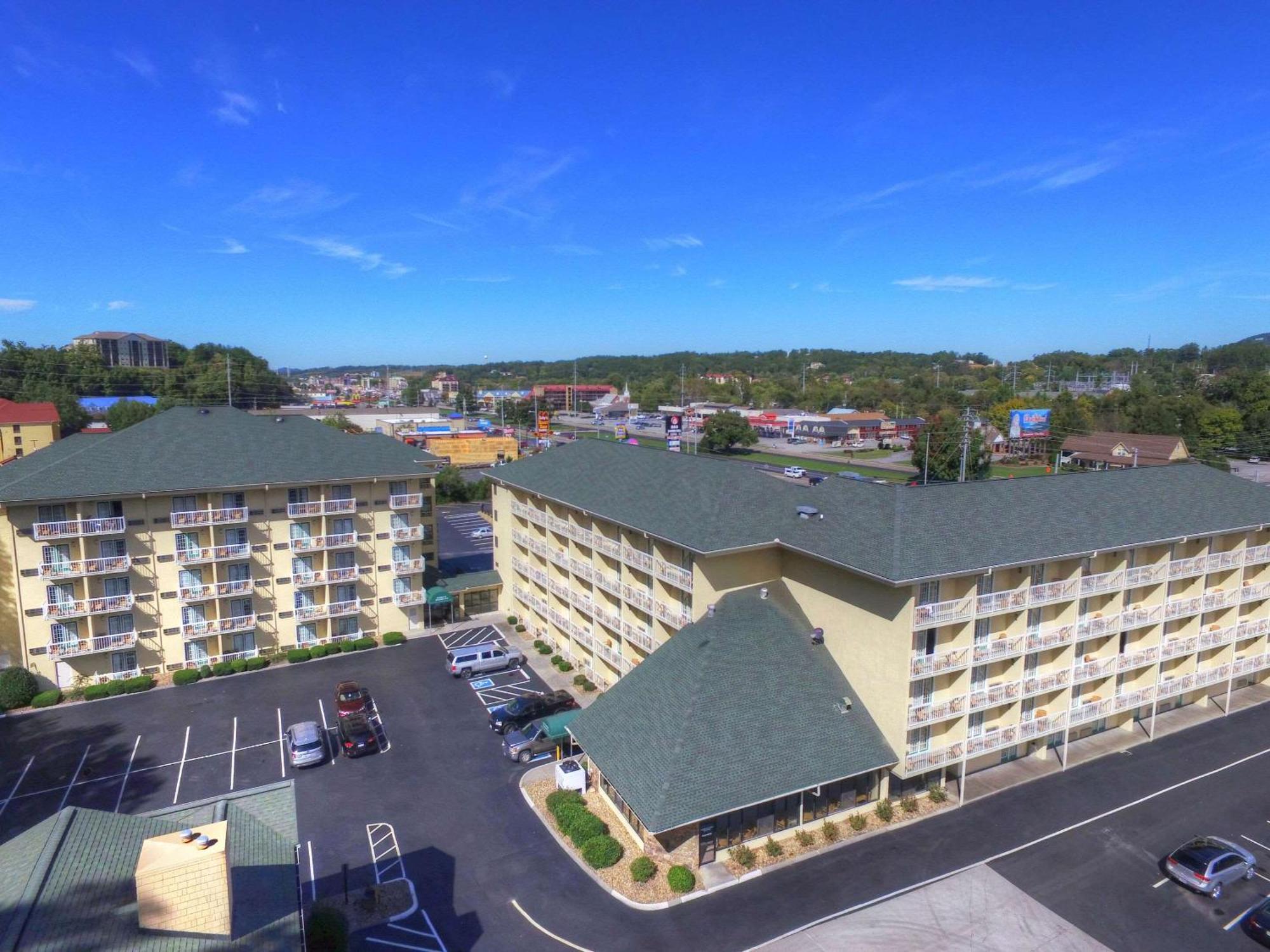 Comfort Inn & Suites At Dollywood Lane Pigeon Forge Exteriör bild